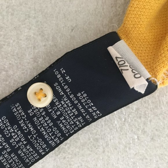 Stylish Tommy Hilfiger Men's Polo Shirt - Picture 5 of 7